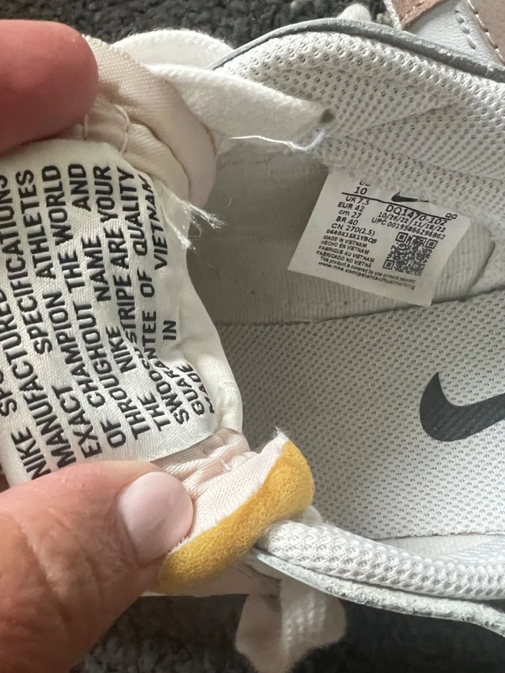 Nike sneaks